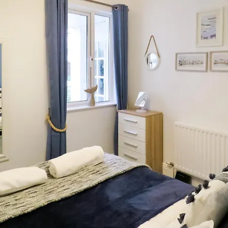 Nyaraló The First Port Of Call