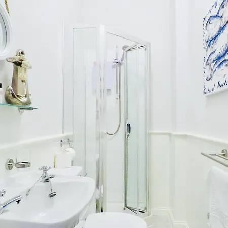 The First Port Of Call Semesterbostad